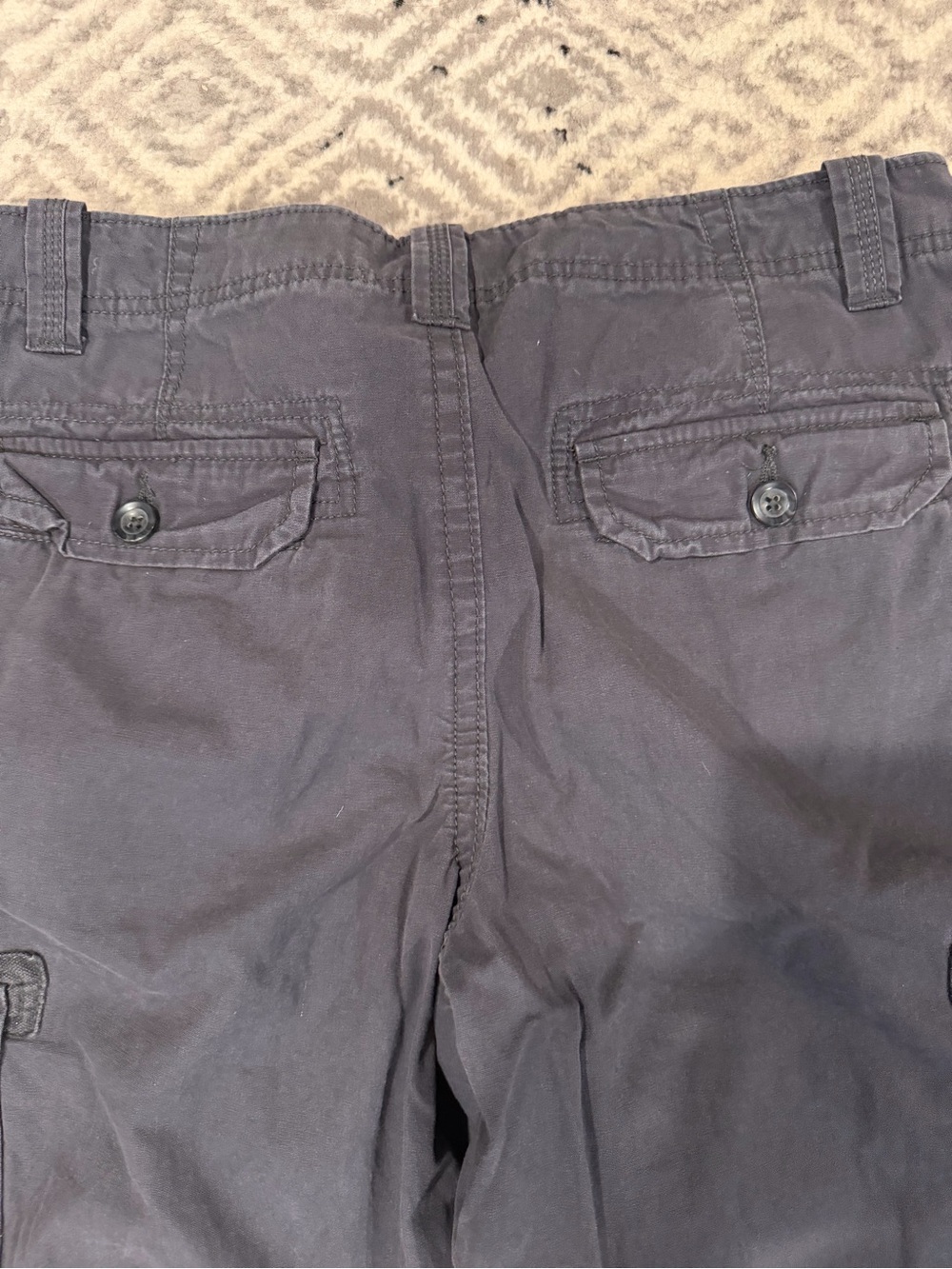 Urban Pipeline Men's Dark Gray Cargo Shorts, EUC, size 32 - Picture 6 of 6